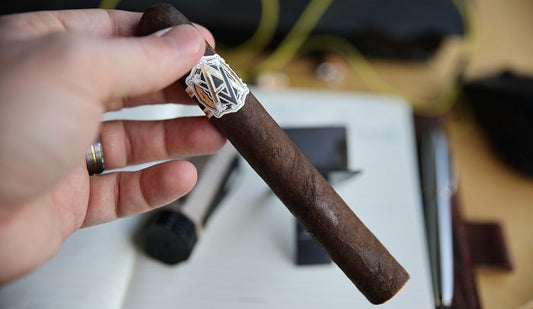 5 Mild-Bodied Cigars to Buy This Summer