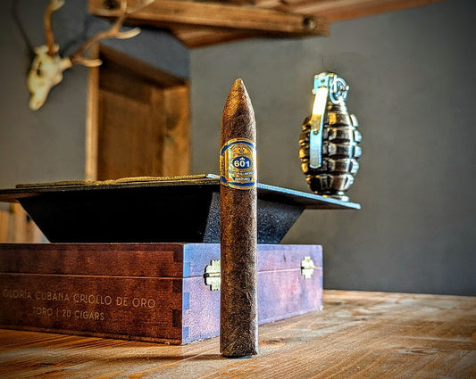 Espinosa "601 Blue Label Maduro" Review: Craft Cola & BBQ Served Atop a Box-Full of Broadleaf