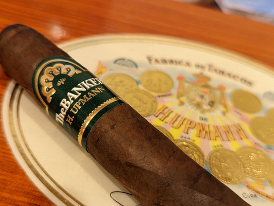 H. Upmann "The Banker" Review: Smoke Like a Cigar Tycoon